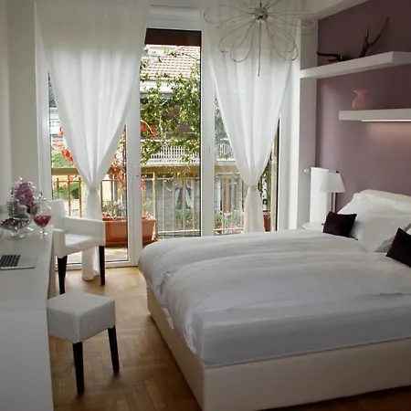 La Rondine Apartment Como
