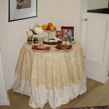 La Rondine 아파트 코모
